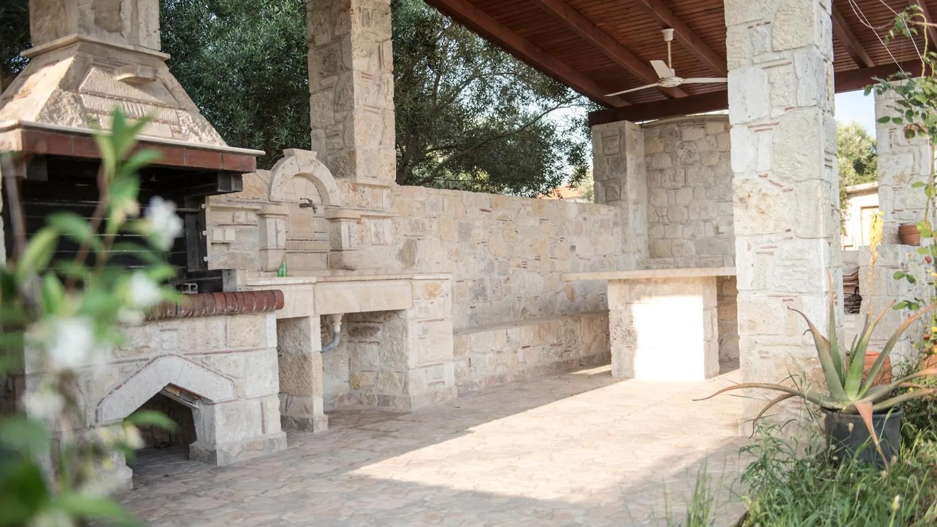 Apartments In A Villa By The Beautiful Sea Bay Nea Poteidaia Greece